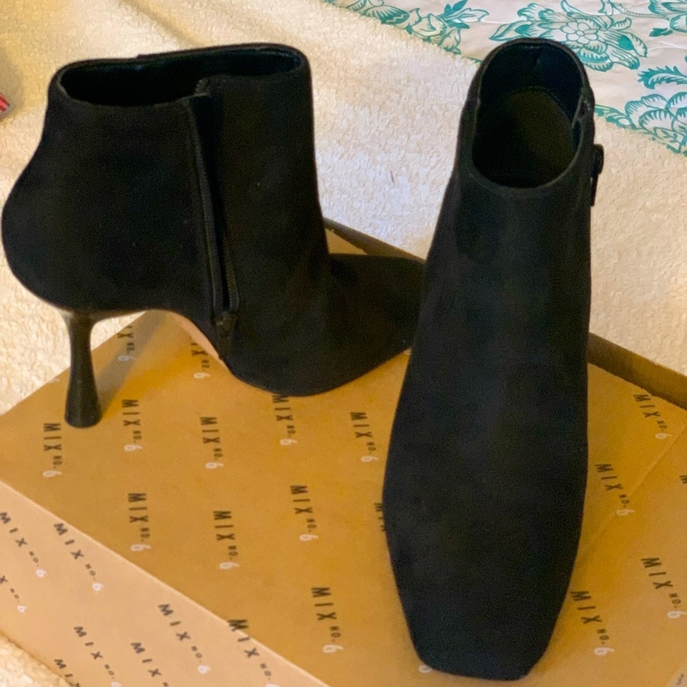 Black microsuede booties new!